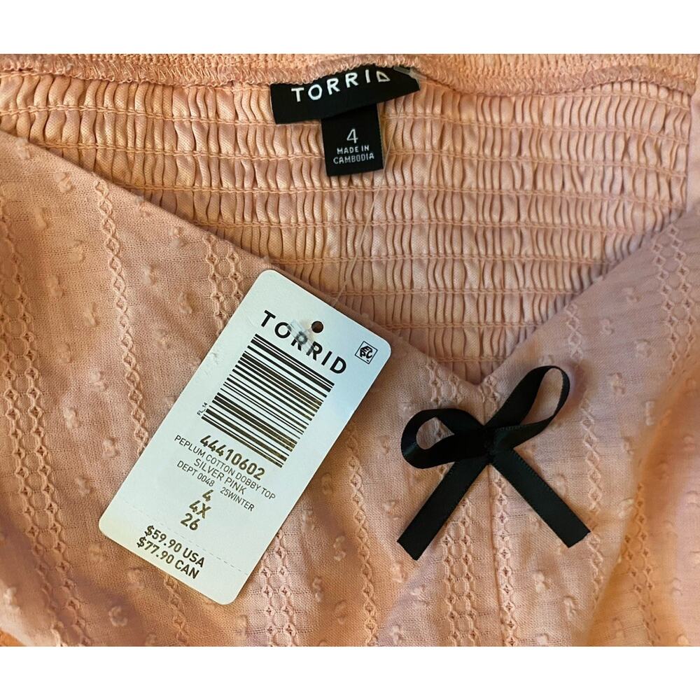 NWT Torrid Blouse Women’s Shirt Plus 4X $60 Peach - Picture 3 of 11